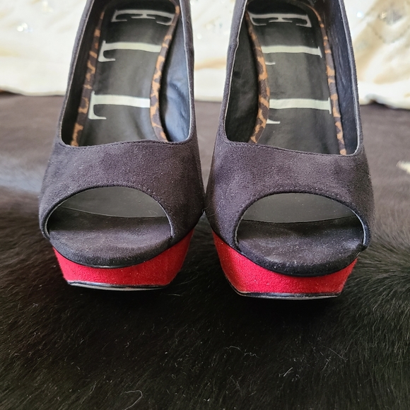 ELLE Blk/Red/Leopard Suede Open Toe Platform Pumps - Picture 8 of 10